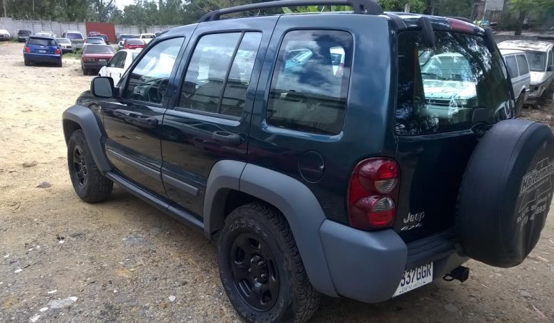 Usados: Jeep Liberty (Cherokee) 2005 mecánico súper económico full