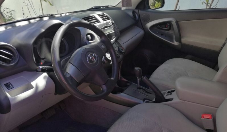 Usado: Toyota Rav4 2010 automático color rojo full