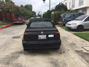 VOLKSWAGEN CABRIO 1998!!!!! PARA LOS AMANTES DE LA MARCA CON GANAS DE UN PROYECTO DE RESTAURACIÓN EL CARRO NO ARRANCA, EL ULTIMO DIAGNOSTICO MECÁNICO FUE BOMBA DE GASOLINA DAÑADA, EL MOTOR GIRA NO ESTA PEGADO