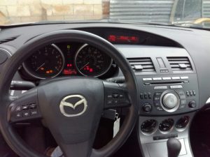 Mazda3 2010 ubicado en Guatemala !!!!PRECIOSO MAZDA 3i SPORT 2010 ¡¡¡¡¡ RECIÉN INGRESADO MOTOR 2.0 MUY ECONÓMICO TRANSMISIÓN TIP - TRONIC EQUIPAMIENTO: VIDRIOS Y RETROVISORES ELÉCTRICOS AIRE ACONDICIONADO FUNCIONANDO PERFECTAMENTE TAPICERÍA DE TELA EN EXCELENTE ESTADO RADIO CD, MP3, AUX, USB