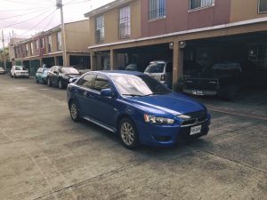IMPORTADORA B&B Mitsubishi Lancer 2010, color azul ,full equipo, automático, espejos y vidrios eléctricos, bolsas de aire ,motor 2.0 , aire acondicionado, 77,000 millas, tapiceria tela. precio 45,000 negociable. Mas informacion , 43871177