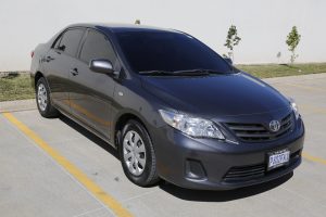 Toyota Corolla 2013 con todos los servicios realizado en agencia, único dueño, excelentes condiciones.