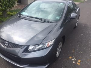 Honda Civic 2013 usado ubicado en Guatemala Vendo Honda Civic Lx 2013 Motor 1.8 con sistema Econ Frenos ABS Sistema anti derrape Camara de Retroceso Audio Bluetooth usb y llamadas