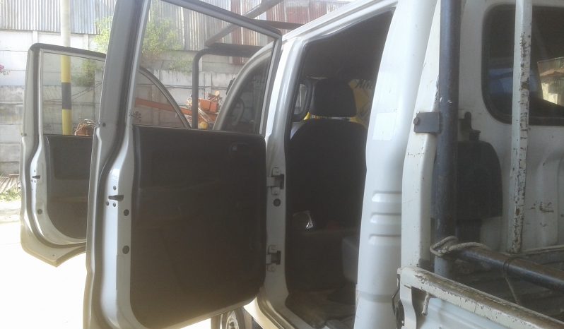 KIA K2700 2012 doble cabina usado en Guatemala Se vende vehículo doble cabina, línea K2700 L, 2700 CC, de 4 cilindros, 1 tonelada, color blanco, 5 asientos. Documentación en orden, listo para hacer el traspaso. Interesados pueden llamar al teléfono 2221-8027.