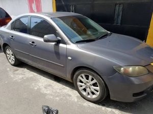 Mazda Mazda3 2008 usado en Guatemala Motor 2.0 funcionamiento normal sin ningun fallo Full Equipo Trip-Tronic Mandos en el Timón Tapiceria Nitida