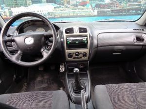 Vendo Mazda Protege 2001 Mecanico, Motor 2.0 cc super económico, Recién Enllantado, Radio Bluetooth, Timon hidráulico, 4 puertas, vidrios eléctricos, Sunroof, Ac (revisar), Vehículo en buen estado, papeles en orden listo para traspaso, solo efectivo.