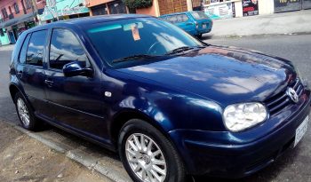 Volkswagen Golf 2005 usado ubicado en Guatemala Mecanico, DE AGENCIA modelo 2005 motor 2.0 aros de magnesio originales frenos ABS en las 4 llantas bolsa de aire del conductor Retrovisores electricos vidrios electricos polarizados
