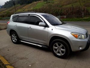 Toyota Rav4 2008 usado ubicado en Quetzaltenango, Guatemala MÁS INFO. POR WATSHAPP 5708-2724
