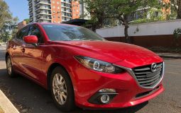 Mazda Mazda3 2016 • Motor 1.6 • 4 cilindros • Mecanico • Tapicería Impecable • Llave a Distancia • Pitura nitida • Nunca Chocado