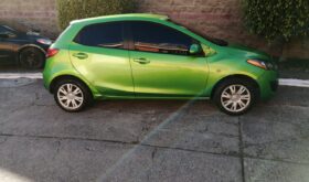 Mazda Mazda2 2013
