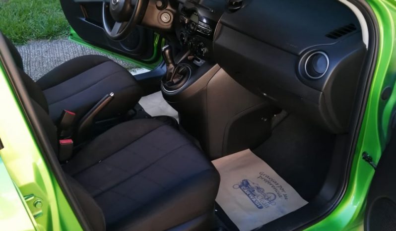 Mazda Mazda2 2013 full