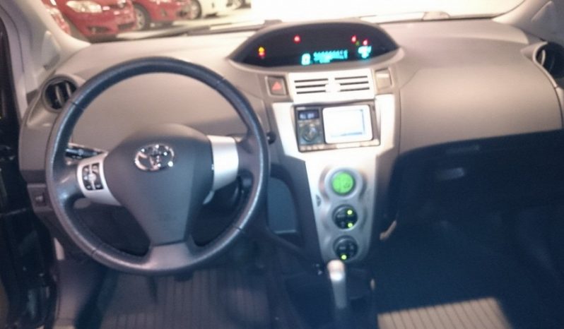 Toyota Yaris 2005 full