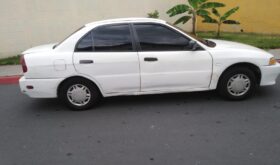 Mitsubishi Mirage 1999