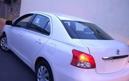 Vendo Toyota Yaris 2010, cuenta con su programa inicial de Manufactura, 8 bolsas de aire (Curtain AirBag) un motor economico con capacidad de 1,500 Cc Vvti, Radio Bluetooth, Aux y USB, llantas al 100% Frenos ABS en las 4 Ruedas y Sistema de AntiDerrape,