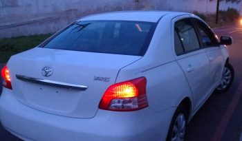 Toyota Yaris 2010 full
