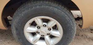 Nissan Xterra 2001, 4 cilindros, mecánico, extra cab, palangana larga, calcomanía 2020 pagada, papeles en orden y listos para traspaso. Negociable