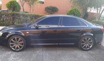 Vendo Audi A4 2005 b6 súper sport 3.0, mecánico, aros originales rin 18, vidrios y retrovisores eléctricos, tapicería de cuero, bolsas de aire completas, el vehículo se encuentra en buen estado, con servicios al dia. 24,000 quetzales NEGOCIABLES escuchó ofertas, me pueden contactar para más información al 55585205
