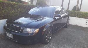 Vendo Audi A4 2005 b6 súper sport 3.0, mecánico, aros originales rin 18, vidrios y retrovisores eléctricos, tapicería de cuero, bolsas de aire completas, el vehículo se encuentra en buen estado, con servicios al dia. 24,000 quetzales NEGOCIABLES escuchó ofertas, me pueden contactar para más información al 55585205