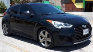 Hyundai Veloster 2015 Turbo. Auto línea deportiva, 3 puertas+puerta baúl, eficiente y económico motor 1.6 TGDi, 6 velocidades+retroceso, de 0 a 100 Km/hr en 10 segundos,