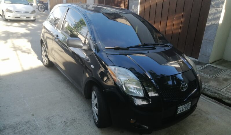 Toyota Yaris 2007. El carro está en excelentes condiciones, económico y sus servicios al día.